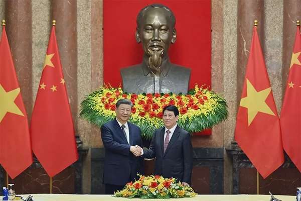 Chủ tịch nước Lương Cường và tổng Bí thư, Chủ tịch nước Trung Qucoso Tập Cận Bình. Ảnh Phạm Kiên/TTXVN