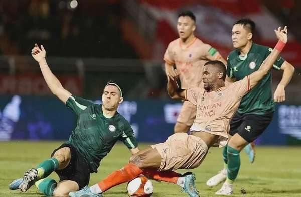Lịch thi đấu bóng đá ngày 18/4: Rực lửa V-League vòng 19