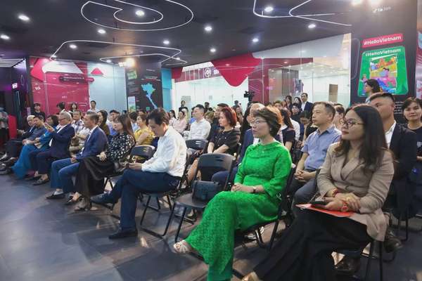 Trải nghiệm "Nét đẹp Việt mùa 3: Chạm vào di sản"