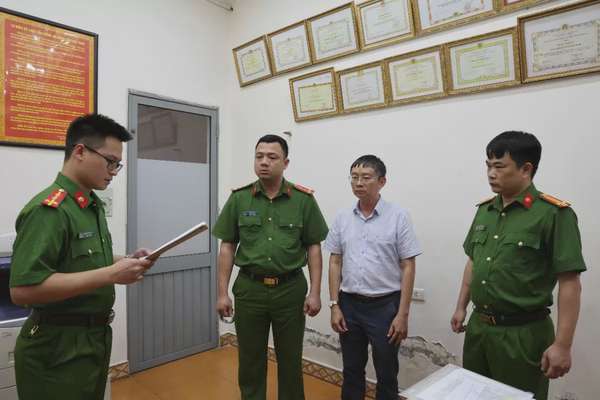 Phú Thọ: Bắt khẩn đối tượng 'làm khống' chứng nhận hợp quy