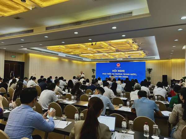 Phát triển thị trường trong nước mang ý nghĩa sống còn