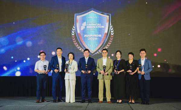 Phó Tổng Giám đốc VietinBank nhận Giải thưởng 'Nhà lãnh đạo IT của năm'