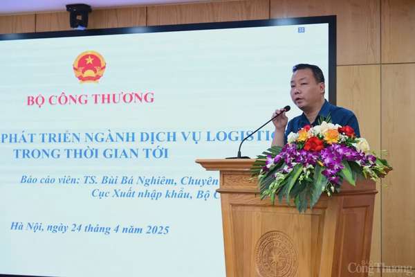 Chùm ảnh: Hội thảo 'Cơ hội để Logistics phát triển bền vững trong kỷ nguyên 4.0'