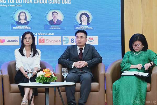 Chùm ảnh: Hội thảo 'Cơ hội để Logistics phát triển bền vững trong kỷ nguyên 4.0'
