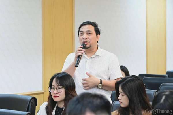 Chùm ảnh: Hội thảo 'Cơ hội để Logistics phát triển bền vững trong kỷ nguyên 4.0'