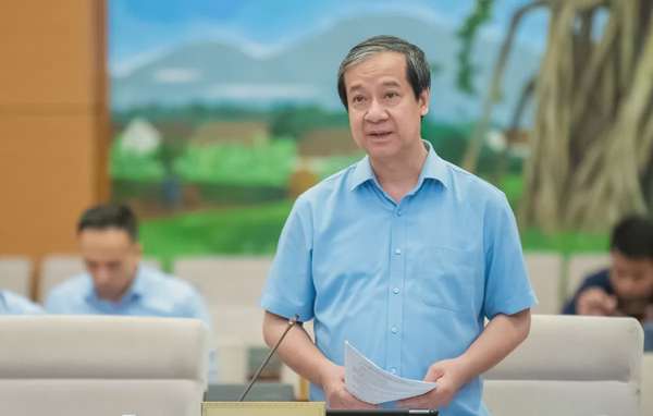 Bộ trưởng Bộ Giáo dục và Đào tạo Nguyễn Kim Sơn