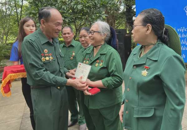 Bộ Nội vụ đề xuất nâng trợ cấp với hai nhóm này từ 540.000 đồng lên một triệu đồng mỗi tháng.