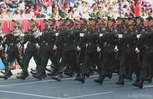 Chùm ảnh: Tổng duyệt diễu binh, diễu hành mừng đại lễ 30/4