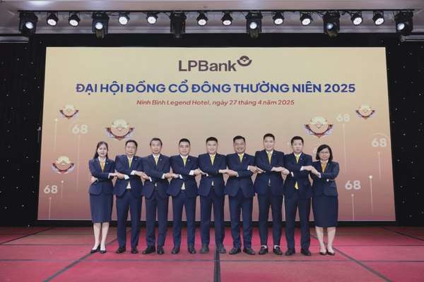 Đại hội cổ đông 2025: LPBank xác định tầm nhìn chiến lược trong kỷ nguyên số