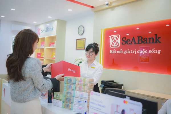 SeABank tăng 173 bậc trong bảng xếp hạng FAST500