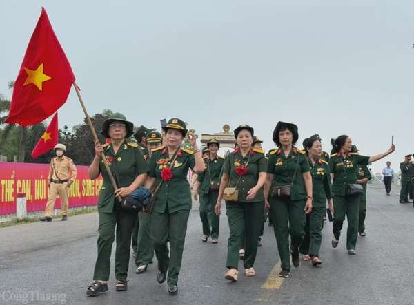Đoàn cựu chiến binh tham gia buổi lễ