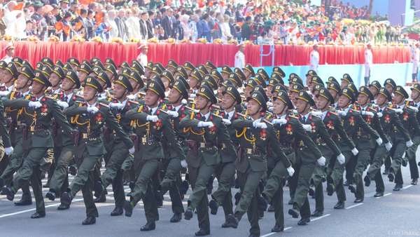 Chùm ảnh: Lễ diễu binh, diễu hành kỷ niệm 50 năm Ngày Giải phóng miền Nam, thống nhất đất nước