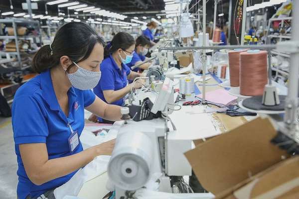 Dệt may là một trong những mặt hàng xuất khẩu chủ lực của nước ta. Ảnh: Cấn Dũng