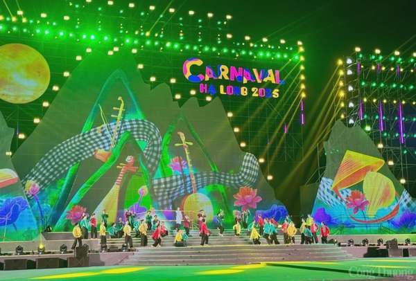 Chùm ảnh: Rực rỡ Carnaval Hạ Long 2025 kết nối di sản