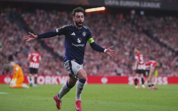 Giúp MU đại thắng, Bruno Fernandes lập cột mốc ấn tượng