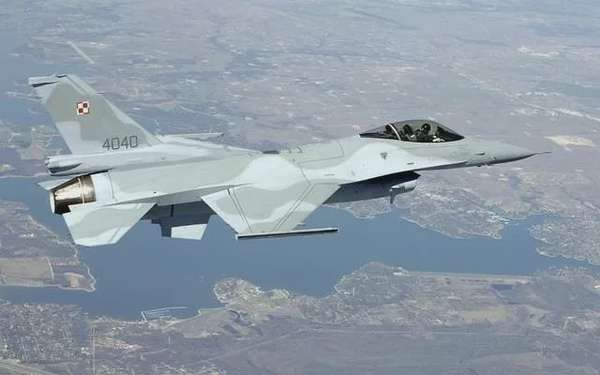 Ba Lan chi 'khủng' hiện đại hóa phi đội máy bay F-16