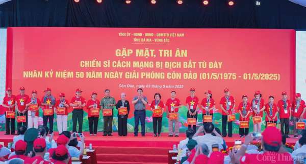 Thủ tướng gặp mặt, tri ân hơn 700 chiến sỹ cách mạng bị địch bắt tù đày
