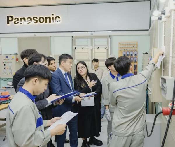 Chắp cánh nghề nghiệp cho học sinh vùng khó khăn của ngành Công Thương