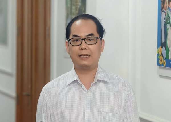 TS.Tạ Mạnh Hùng - Phó Cục trưởng Cục Quản lý Dược, Bộ Y tế
