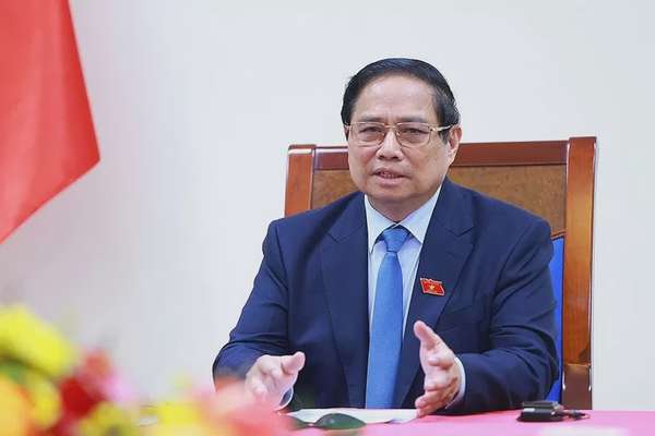 Thủ tướng đề nghị Singapore đầu tư năng lượng tái tạo tại Việt Nam