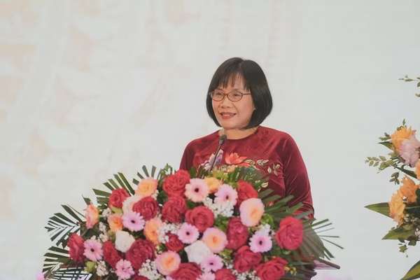 Thứ trưởng Bộ Tư pháp Đặng Hoàng Oanh