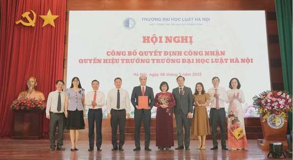 PGS.TS Tô Văn Hòa làm Quyền Hiệu trưởng Trường Đại học Luật Hà Nội