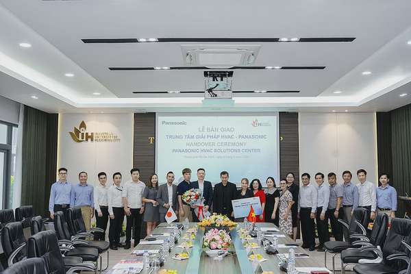 Doanh nghiệp và nhà trường hợp tác đào tạo nhân lực tiết kiệm năng lượng