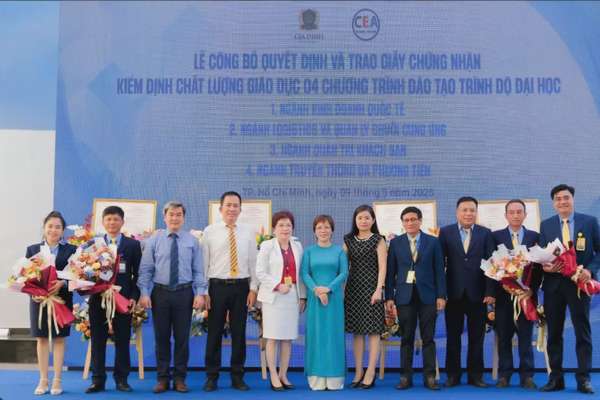 Trường Đại học Gia Định đón nhận kiểm định bốn ngành học
