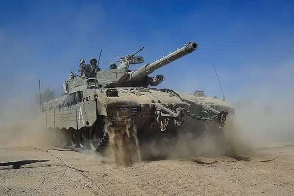 Israel trang bị 'giáp lồng' trên xe tăng chủ lực Merkava