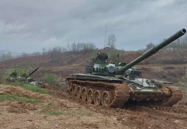 Israel trang bị 'giáp lồng' trên xe tăng chủ lực Merkava