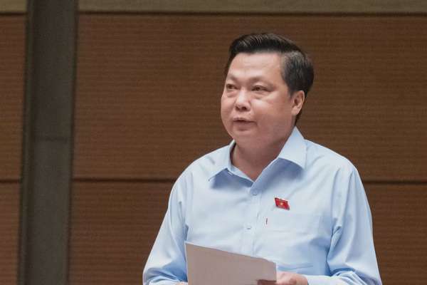 Đại biểu Phạm Hùng Thắng (Đoàn Hà Nam) 