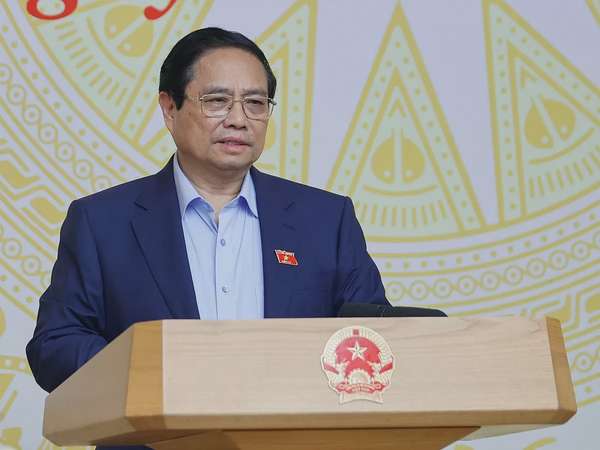 Thủ tướng Phạm Minh Chính chủ trì làm việc với các bộ, ngành, cơ quan Trung ương để đánh giá về công tác chống buôn lậu, gian lận thương mại, hàng giả những tháng đầu năm 2025 và phương hướng, nhiệm vụ thời gian tới - Ảnh: VGP/Nhật Bắc