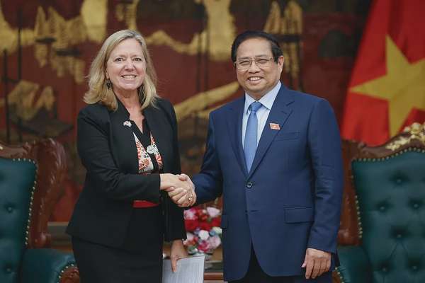 Trưa 15/5, Thủ tướng Phạm Minh Chính tiếp bà Mariam J. Sherman, Giám đốc Quốc gia của Văn phòng Ngân hàng Thế giới (WB) khu vực Việt Nam, Lào, Campuchia. Ảnh: VGP/Nhật Bắc