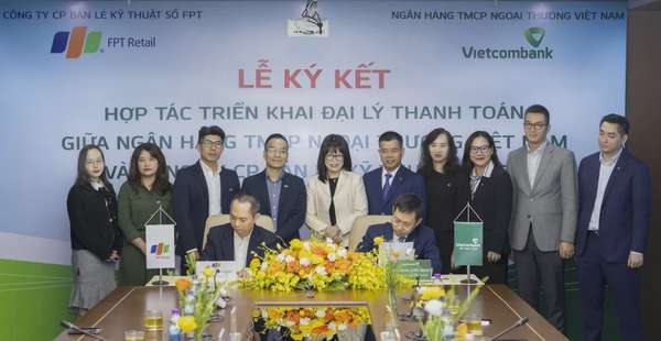 FPT Retail hợp tác cùng Vietcombank triển khai mô hình đại lý thanh toán