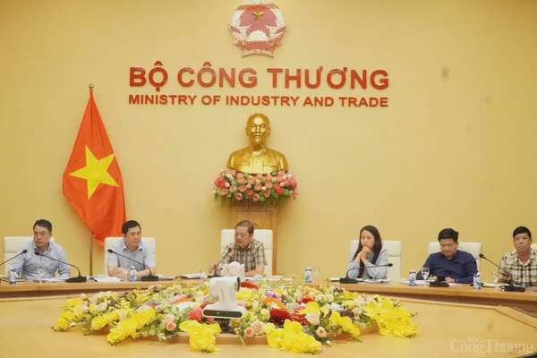 Bộ Công Thương lấy ý kiến sửa đổi Nghị định kinh doanh xuất khẩu gạo