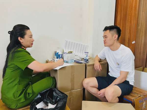 Hà Nội: Phá đường dây sản xuất hơn 100 tấn thuốc, thực phẩm chức năng giả