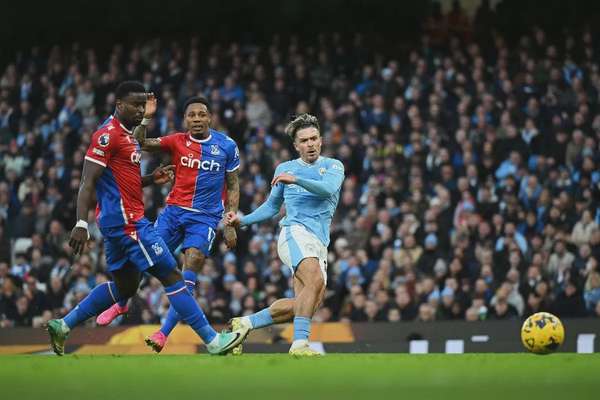 Lịch thi đấu bóng đá ngày 17/5: Crystal Palace và Man City