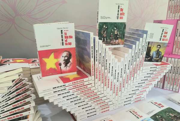 Ra mắt tiểu thuyết sử thi về Chủ tịch Hồ Chí Minh