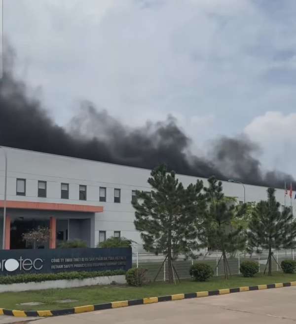 Vĩnh Phúc: Cháy lớn tại Khu công nghiệp Bá Thiện 2