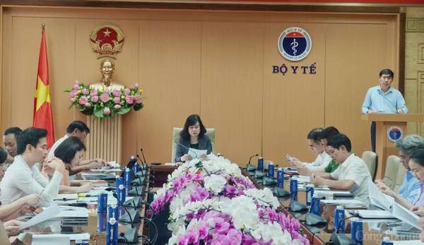 Bộ trưởng Bộ Y tế nói về trách nhiệm quản lý sau nhiều vụ sữa giả, thuốc giả