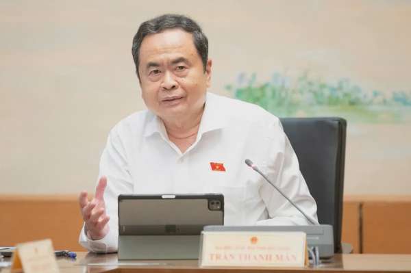 Chủ tịch Quốc hội Trần Thanh Mẫn phát biểu tại Tổ 13. Ảnh: Phạm Thắng