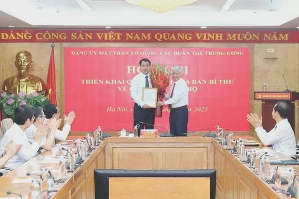 Điều động, chỉ định nhân sự Đảng uỷ Mặt trận Tổ Quốc