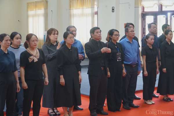 Lễ viếng đồng chí Trần Đức Lương tại tỉnh Quảng Ngãi sẽ diễn ra đồng thời tại 3 điểm