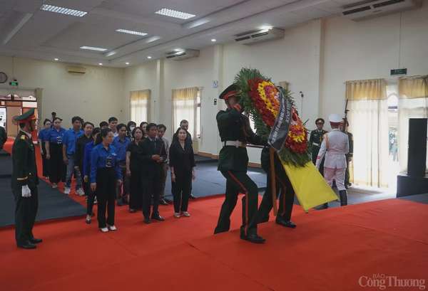 Lễ viếng nguyên Chủ tịch nước Trần Đức Lương tại Quảng Ngãi