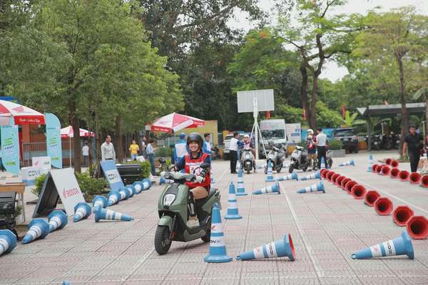 Đưa kỹ năng lái xe an toàn vào các trường trung học trên toàn quốc