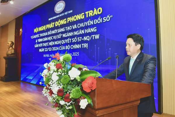 ‘Bình dân học vụ số’ trong ngành ngân hàng
