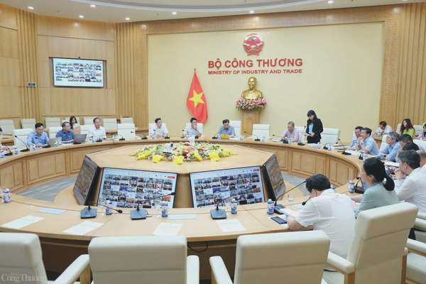 Bộ Công Thương lấy ý kiến địa phương về dự thảo Nghị Bộ Công Thương lấy ý kiến địa phương về dự thảo Nghị