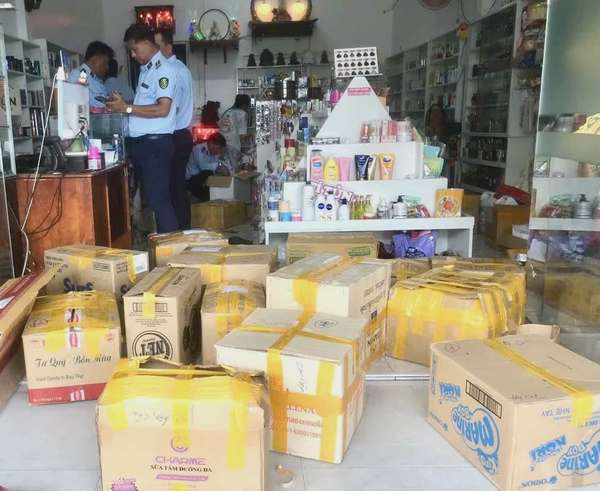 Cà Mau: Thu giữ hơn 2000 mỹ phẩm không rõ nguồn gốc