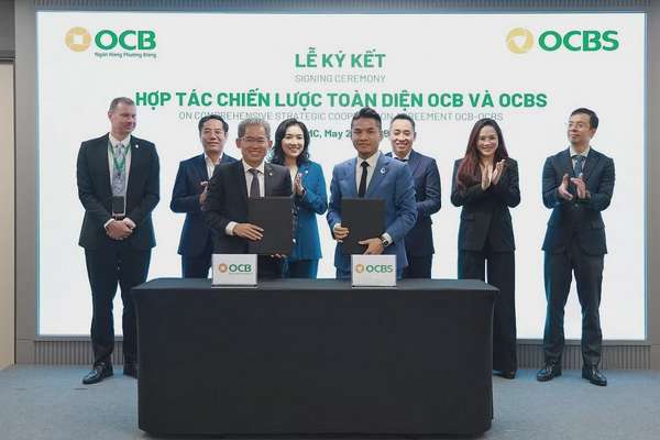 Ngân hàng “bắt tay” công ty chứng khoán: Gia tăng lợi ích cho khách hàng