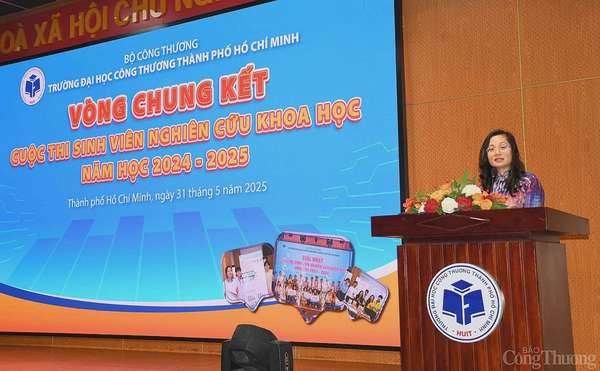 HUIT trao 5 giải Nhất sinh viên nghiên cứu khoa học